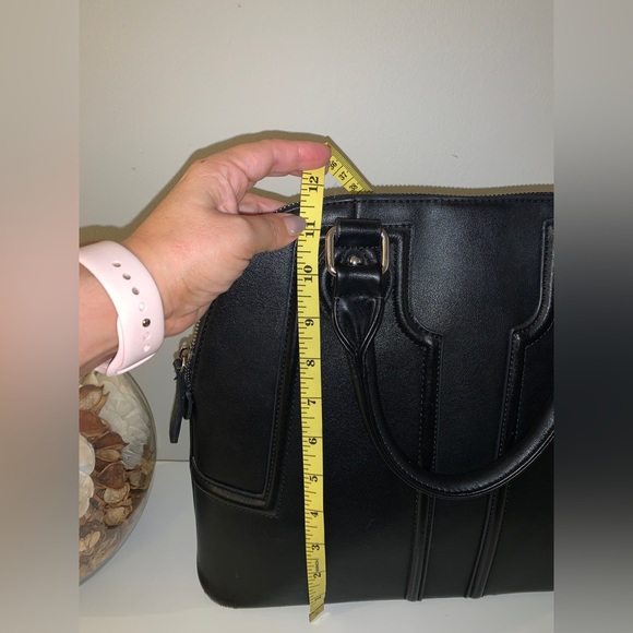 ✨🖤✨ Sole Society Marlow Vegan Structured Dome Top Handle Satchel Bag - Picture 9 of 14